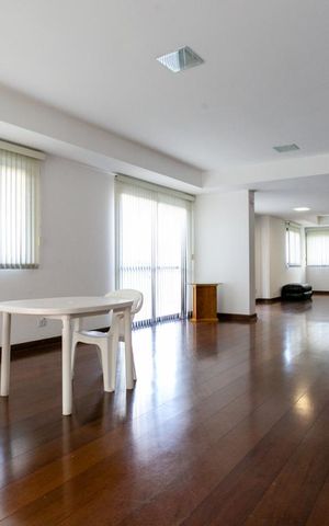 Apartamento para alugar com 340m², 4 quartos e 4 vagas Apartamento para alugar com 340m², 4 quartos e 4 vagasÁrea comum - Salão de festas