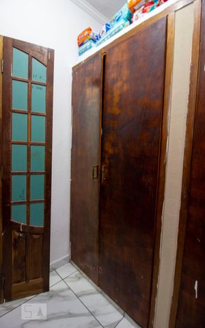 Casa à venda com 172m², 4 quartos e 2 vagasCloset