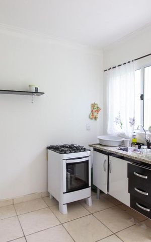 Casa à venda com 172m², 4 quartos e 2 vagasCozinha 2