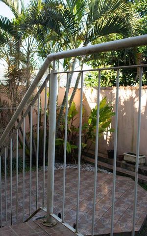 Casa à venda com 224m², 4 quartos e 2 vagasPátio