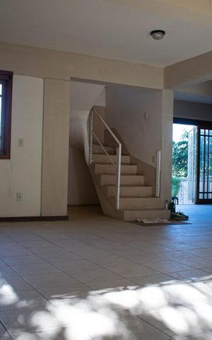 Casa à venda com 224m², 4 quartos e 2 vagasGaragem