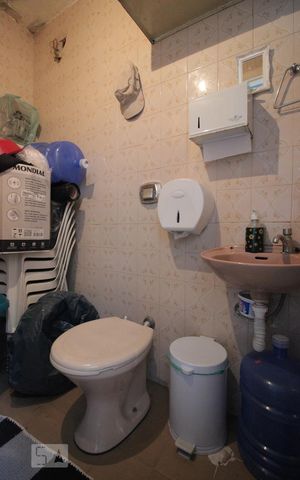 Casa à venda com 90m², 2 quartos e 1 vagaBanheiro de Serviço
