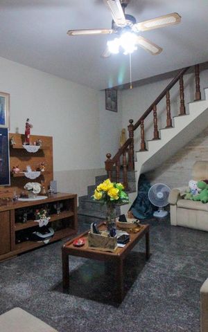Casa à venda com 90m², 2 quartos e 1 vagaSala