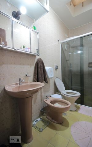Casa à venda com 90m², 2 quartos e 1 vagaBanheiro