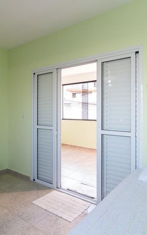 Casa à venda com 230m², 2 quartos e 1 vagaSala