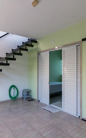 Casa à venda com 230m², 2 quartos e 1 vagaVaranda