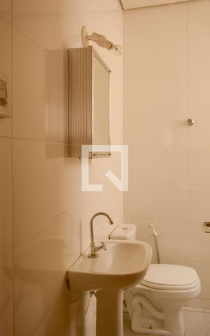 Apartamento para alugar com 59m², 2 quartos e sem vaga Apartamento para alugar com 59m², 2 quartos e sem vagaBanheiro