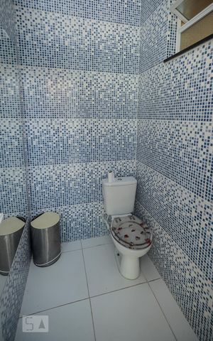 Casa à venda com 380m², 4 quartos e 8 vagas Casa à venda com 380m², 4 quartos e 8 vagasBanheiro Churrasqueira