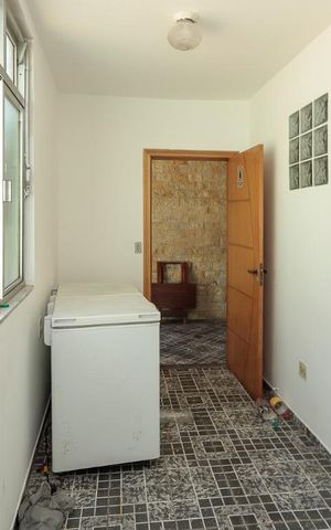 Casa à venda com 380m², 4 quartos e 8 vagas Casa à venda com 380m², 4 quartos e 8 vagasQuarto Salão de Festas