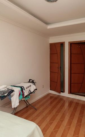 Casa à venda com 380m², 4 quartos e 8 vagas Casa à venda com 380m², 4 quartos e 8 vagasSuíte 3