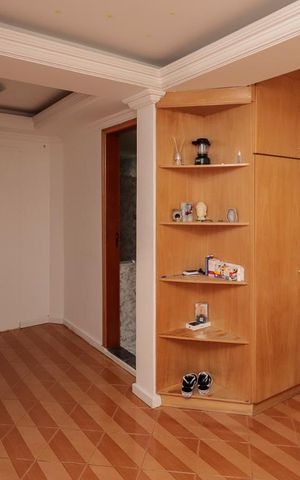 Casa à venda com 380m², 4 quartos e 8 vagas Casa à venda com 380m², 4 quartos e 8 vagasSuíte 2