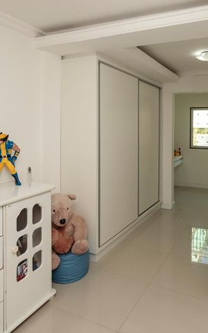 Casa à venda com 380m², 4 quartos e 8 vagas Casa à venda com 380m², 4 quartos e 8 vagasSuíte 1