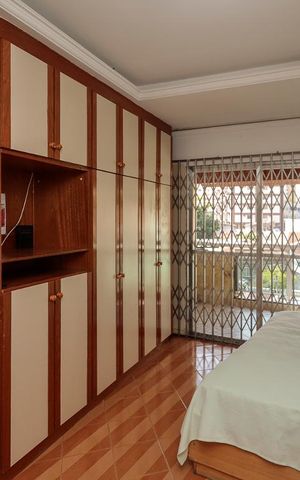 Casa à venda com 380m², 4 quartos e 8 vagas Casa à venda com 380m², 4 quartos e 8 vagasSuíte 3