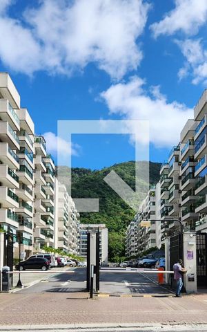Apartamento à venda com 70m², 2 quartos e 1 vaga Apartamento à venda com 70m², 2 quartos e 1 vagaFachada