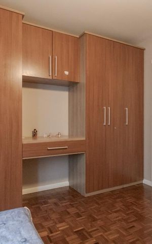 Casa à venda com 329m², 4 quartos e 3 vagas Casa à venda com 329m², 4 quartos e 3 vagasQuarto 1