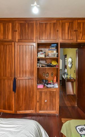 Casa à venda com 300m², 9 quartos e 4 vagasQuarto 2
