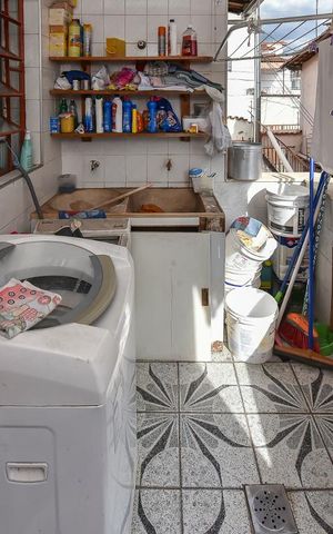 Casa à venda com 300m², 9 quartos e 4 vagasÁrea de Serviço