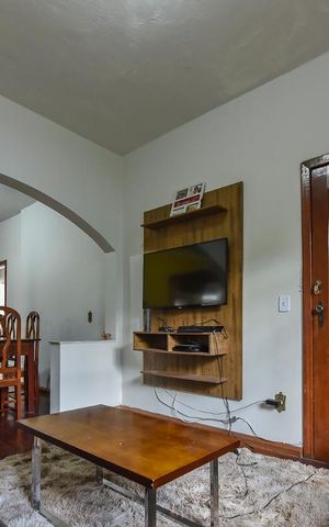 Casa à venda com 300m², 9 quartos e 4 vagasSala