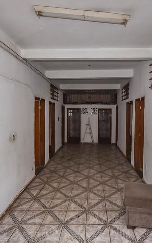 Casa à venda com 300m², 9 quartos e 4 vagasSegundo Pavimento