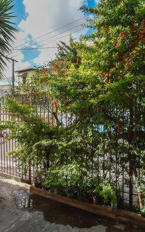 Casa à venda com 300m², 9 quartos e 4 vagasVista Quarto 1