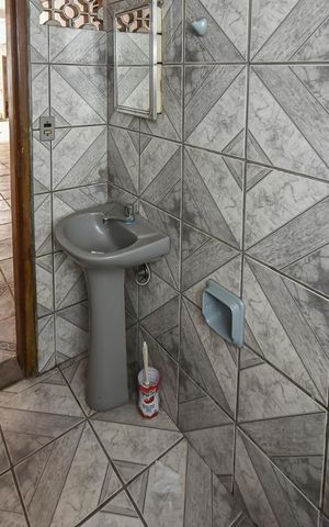 Casa à venda com 300m², 9 quartos e 4 vagasSegundo Pavimento Banheiro 1
