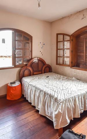 Casa à venda com 300m², 9 quartos e 4 vagasSuíte