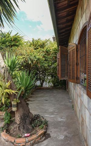 Casa à venda com 300m², 9 quartos e 4 vagasFrente da Casa 