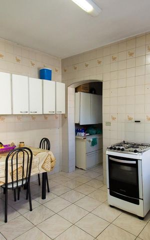 Casa à venda com 250m², 3 quartos e 2 vagasCozinha