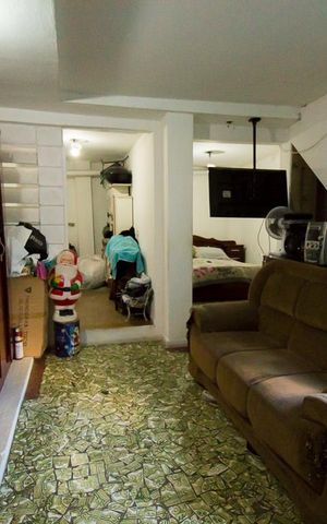 Casa à venda com 250m², 3 quartos e 2 vagasEdícula 