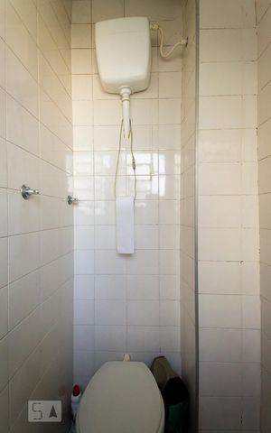 Casa à venda com 250m², 3 quartos e 2 vagasBanheiro 