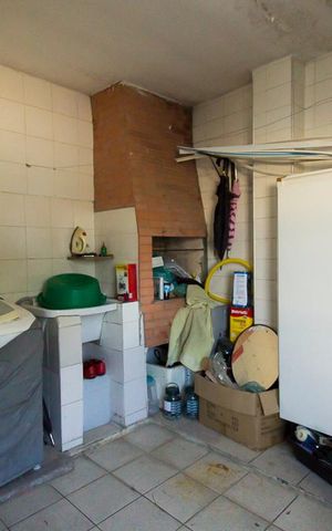 Casa à venda com 250m², 3 quartos e 2 vagasLavanderia 