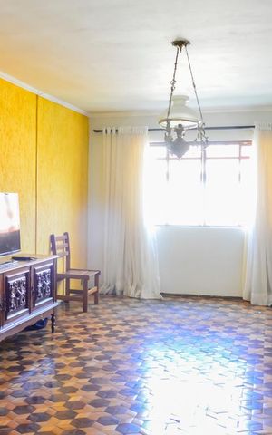 Casa à venda com 100m², 3 quartos e 3 vagas Casa à venda com 100m², 3 quartos e 3 vagasSala Janela