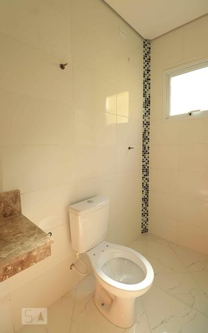 Casa à venda com 120m², 2 quartos e 1 vagaBanheiro da Suíte 2