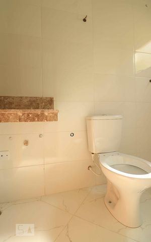 Casa à venda com 120m², 2 quartos e 1 vagaBanheiro da Suíte 2