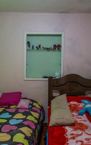 Casa à venda com 327m², 5 quartos e 1 vagaQuarto 2 - Casa dos Fundos