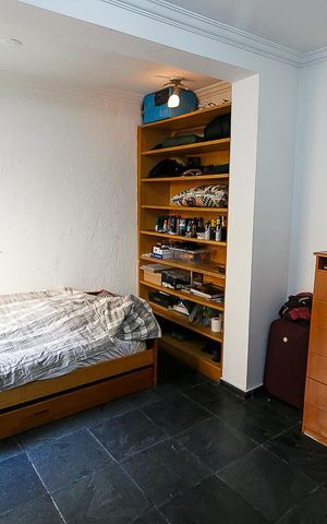 Casa à venda com 500m², 5 quartos e 3 vagas Casa à venda com 500m², 5 quartos e 3 vagasSala de TV