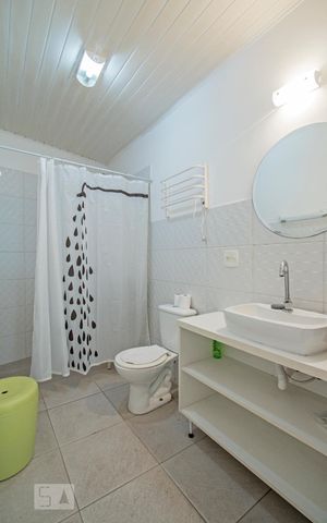Casa à venda com 220m², 3 quartos e 2 vagas Casa à venda com 220m², 3 quartos e 2 vagasBanheiro da Suite do Anexo