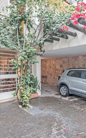 Casa à venda com 220m², 3 quartos e 2 vagas Casa à venda com 220m², 3 quartos e 2 vagasGaragem