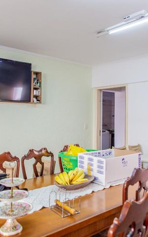 Casa à venda com 500m², 5 quartos e 11 vagas Casa à venda com 500m², 5 quartos e 11 vagasSalão 1