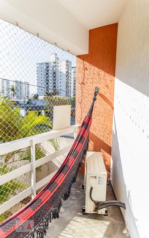 Casa à venda com 500m², 5 quartos e 11 vagas Casa à venda com 500m², 5 quartos e 11 vagasVaranda da Suíte 1