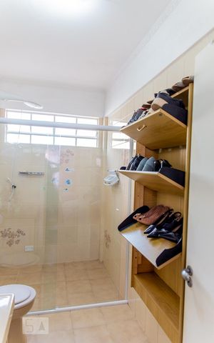 Casa à venda com 500m², 5 quartos e 11 vagas Casa à venda com 500m², 5 quartos e 11 vagasBanheiro da Suíte 3