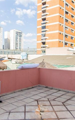 Casa à venda com 500m², 5 quartos e 11 vagas Casa à venda com 500m², 5 quartos e 11 vagasVaranda da Suíte 4