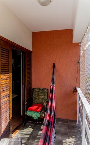 Casa à venda com 500m², 5 quartos e 11 vagas Casa à venda com 500m², 5 quartos e 11 vagasVaranda da Suíte 1
