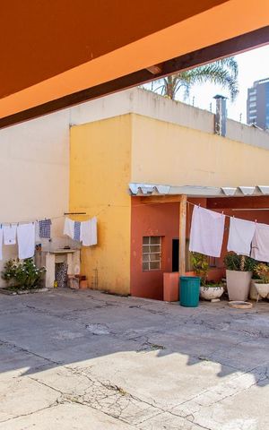 Casa à venda com 500m², 5 quartos e 11 vagas Casa à venda com 500m², 5 quartos e 11 vagasGaragem