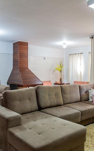Casa à venda com 500m², 5 quartos e 11 vagas Casa à venda com 500m², 5 quartos e 11 vagasSala