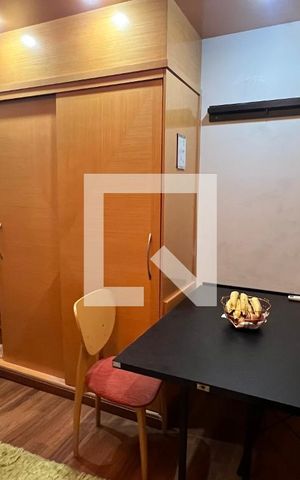 Apartamento à venda com 32m², 1 quarto e 1 vaga Apartamento à venda com 32m², 1 quarto e 1 vagaFlat