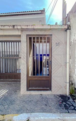 Casa para alugar com 60m², 1 quarto e sem vagaFachada