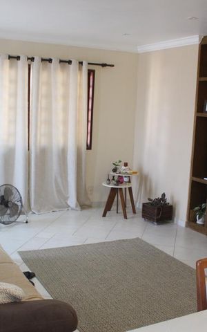Casa de condomínio à venda com 230m², 3 quartos e 3 vagassala