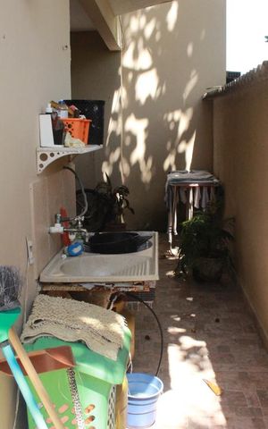 Casa de condomínio à venda com 230m², 3 quartos e 3 vagasÁrea de Serviço