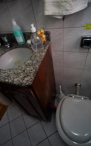 Apartamento à venda com 64m², 2 quartos e sem vagaBanheiro